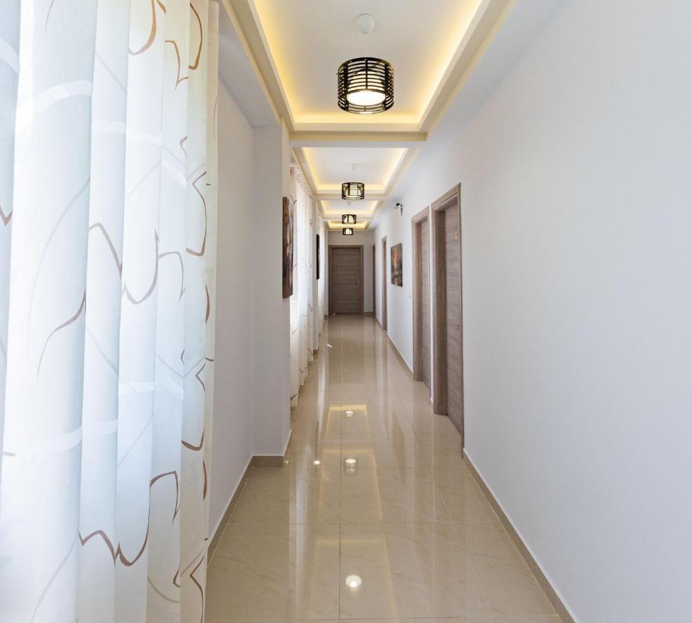 Hotel The Gate Sarandë